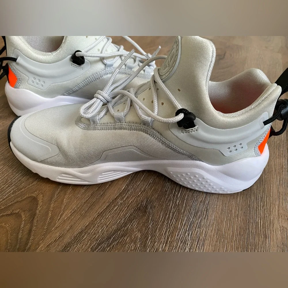 Nike Air Huarache City Move Pure Platinum Crimson size 8.5 - Picture 11 of 16